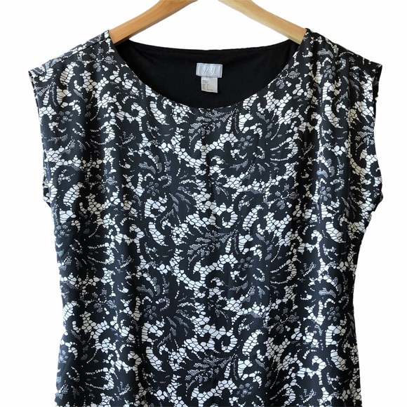 H&M Black & White Paisley Printed Mini Dress Size 2 - Picture 2 of 4